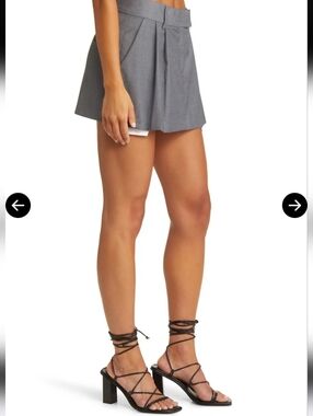 Qu Style Grey Mini Skirt Size S Pockets Preppy, Casual, Summery Lightweight